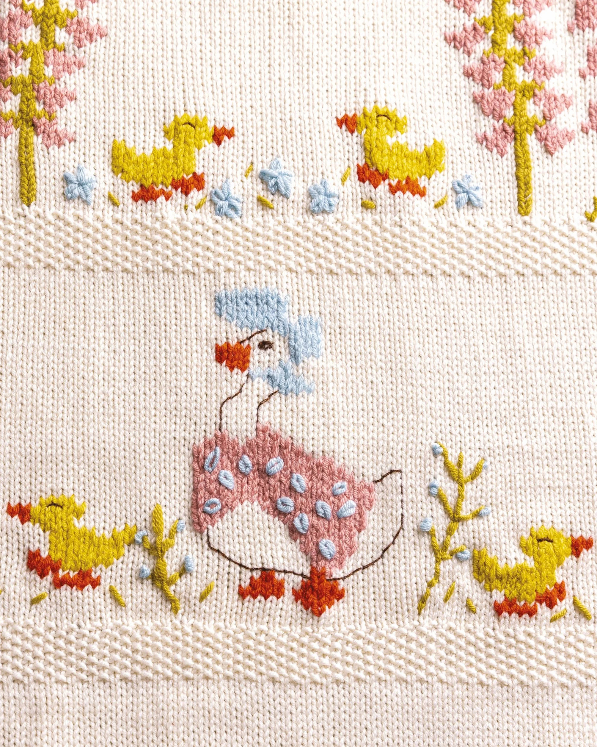 Peter Rabbit(tm) Baby Knits: 20 Knitting Patterns for Clothes and Accessories Inspired by the Tales of Beatrix Potter