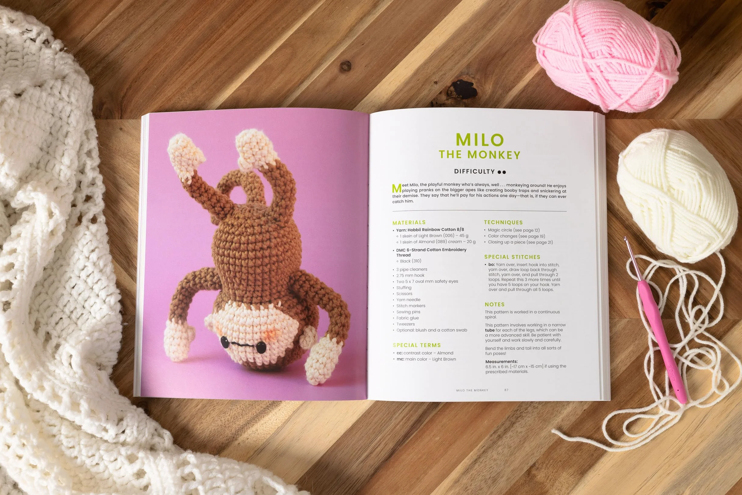 Amigurumi Critters: 25 Imaginative Crochet Designs for All Skill Levels