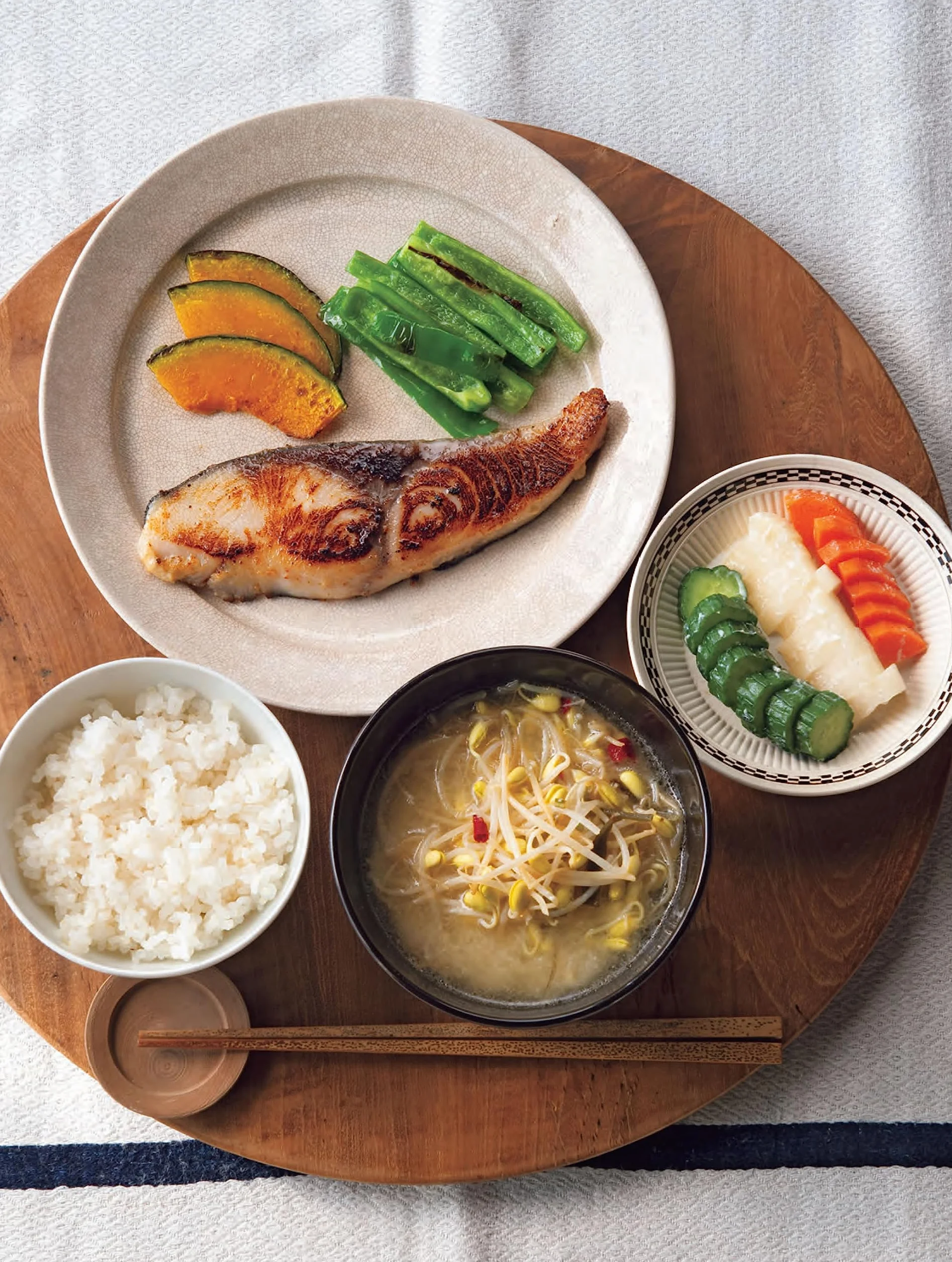 A Beginner's Guide to Japanese Fermentation: Healthy Home-Style Recipes Using Shio Koji, Amazake, Brown Rice Miso, Nukazuke Pickles & Much More!