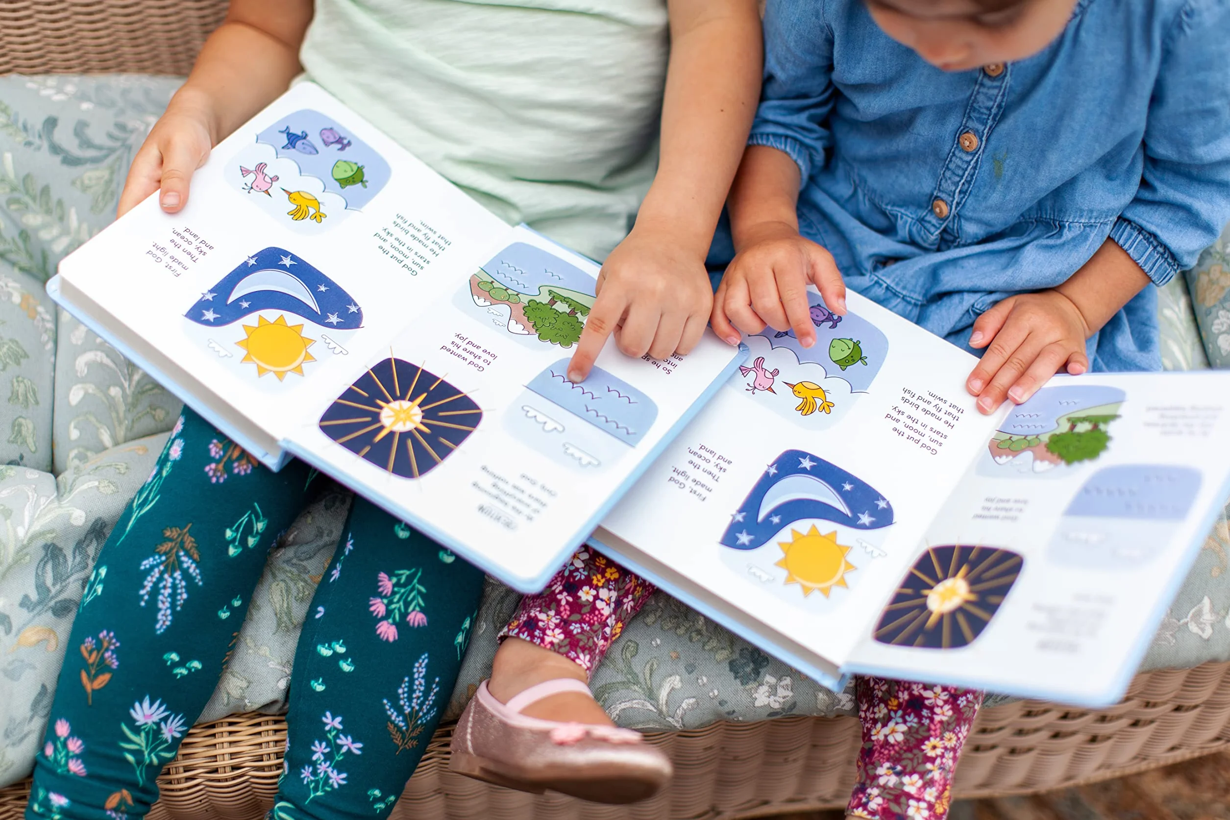 The Tiny Truths Bible for Little Ones